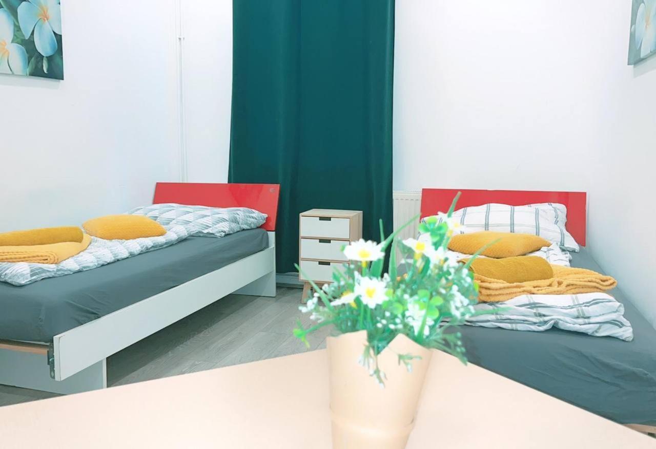 Comfort Triple Room Hn Viena Exterior foto